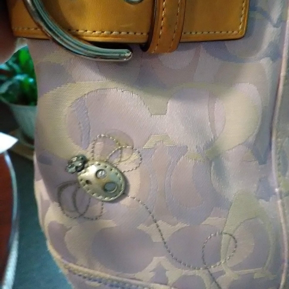 Coach purses - Picture 2 of 11